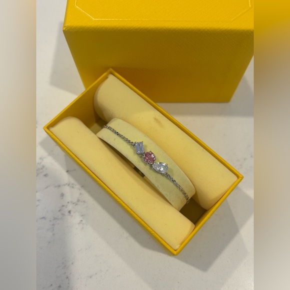 Swarovski Mesmera bracelet and necklace set - Picture 3 of 5